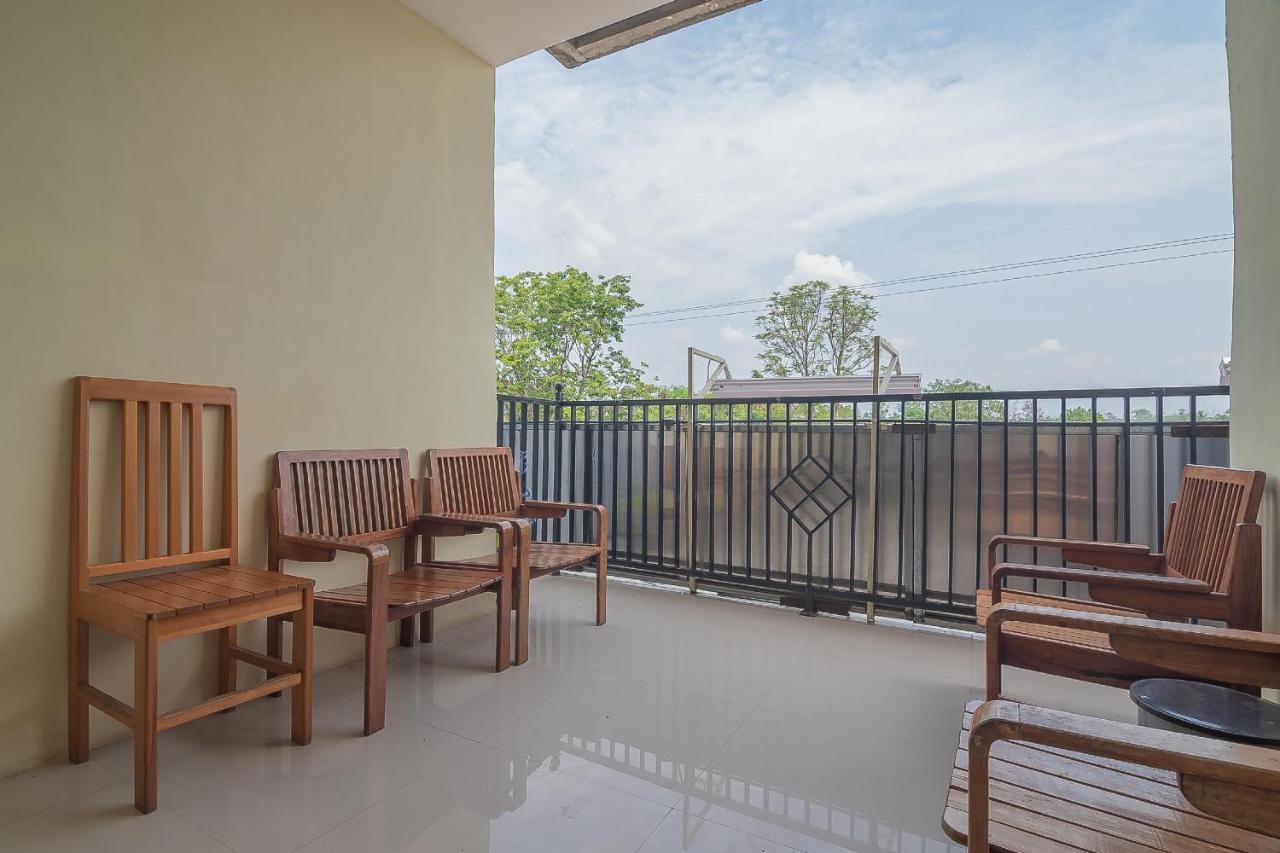 Reddoorz Syariah At Jalan Cilik Riwut Kapuas Hotel Kualakapuas Exterior foto
