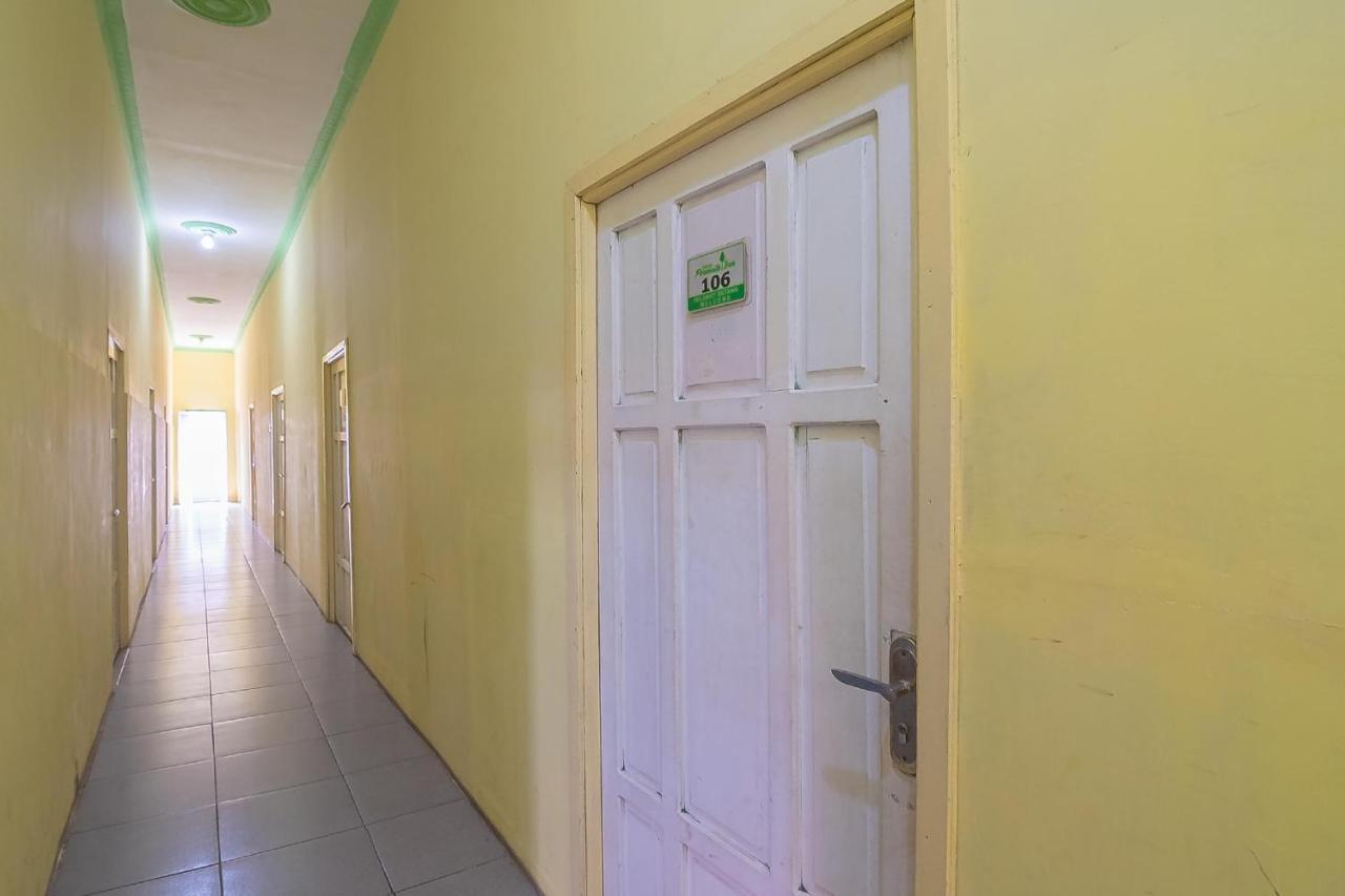 Reddoorz Syariah At Jalan Cilik Riwut Kapuas Hotel Kualakapuas Exterior foto